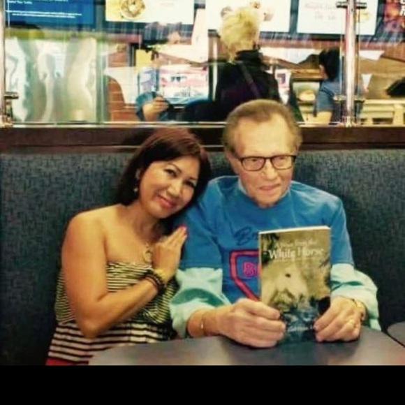 #0656 * White Horse Thunder Blue Travel Mug 16 0z 473 ml - Picture 8 of 9